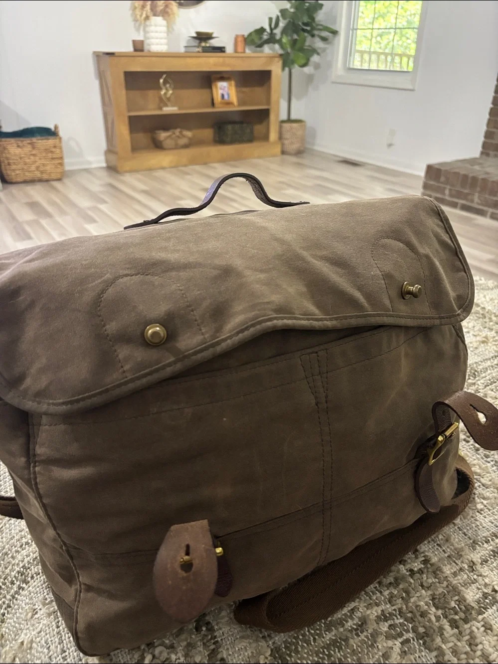 J. CREW MENS ABINGDON BRIEFCASE MESSENGER LAPTOP BAG BROWN KHAKI LEATHER